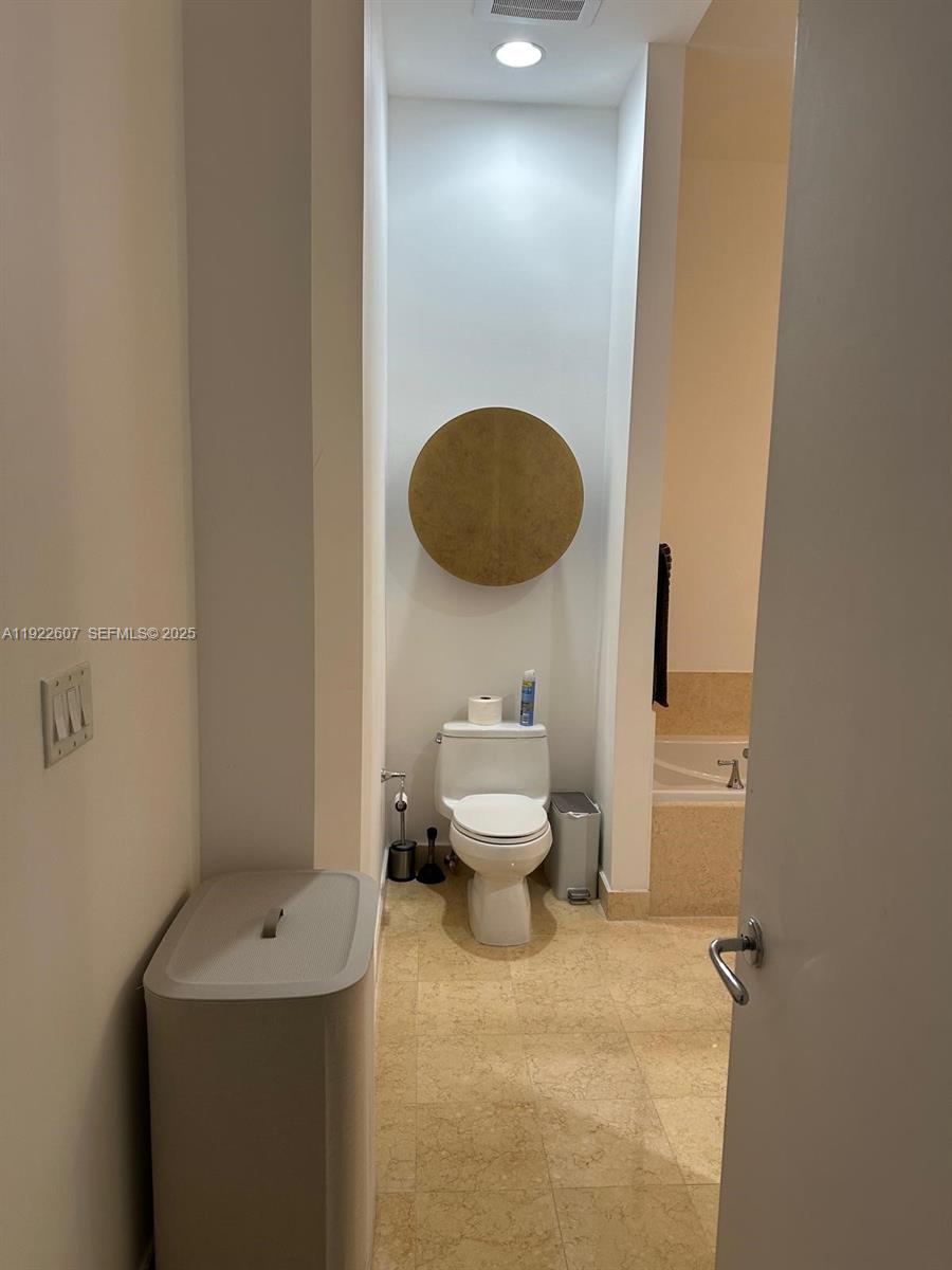 Photo of 19900 Country Club Dr  #114, Aventura, Florida, 33180 - 