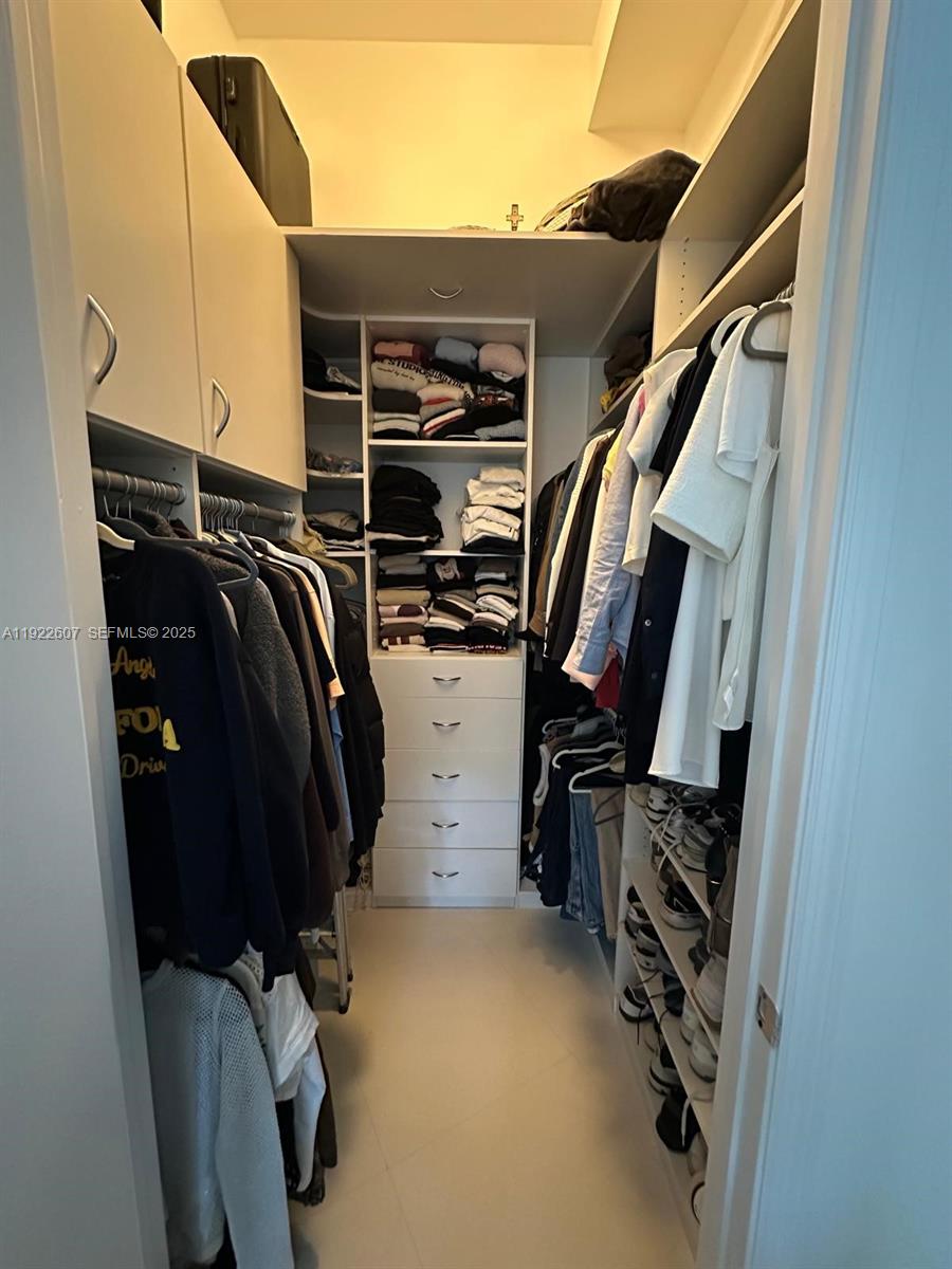 Photo of 19900 Country Club Dr  #114, Aventura, Florida, 33180 - 