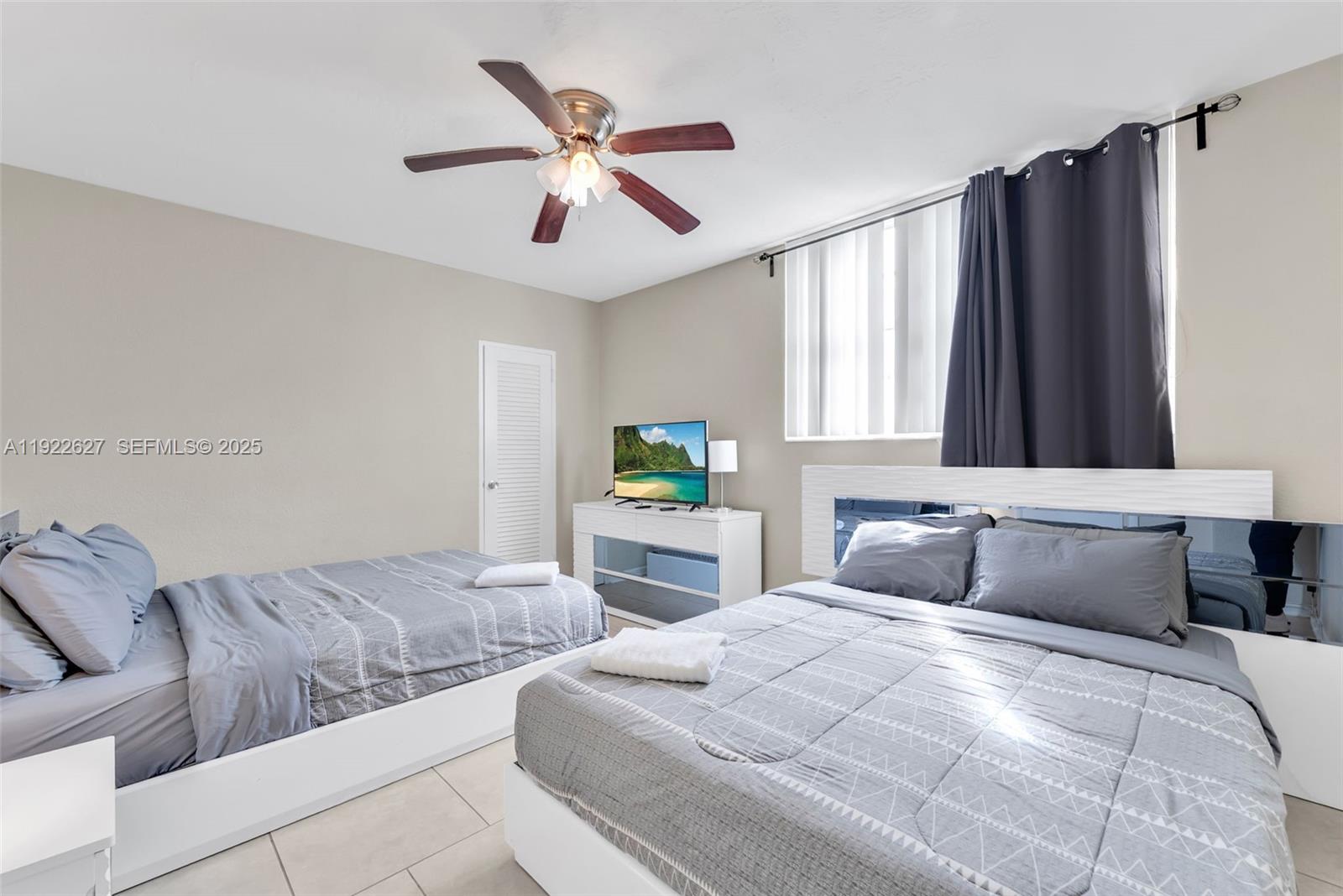 Photo of 3801 Ocean Dr  #7V, Hollywood, Florida, 33019 - 