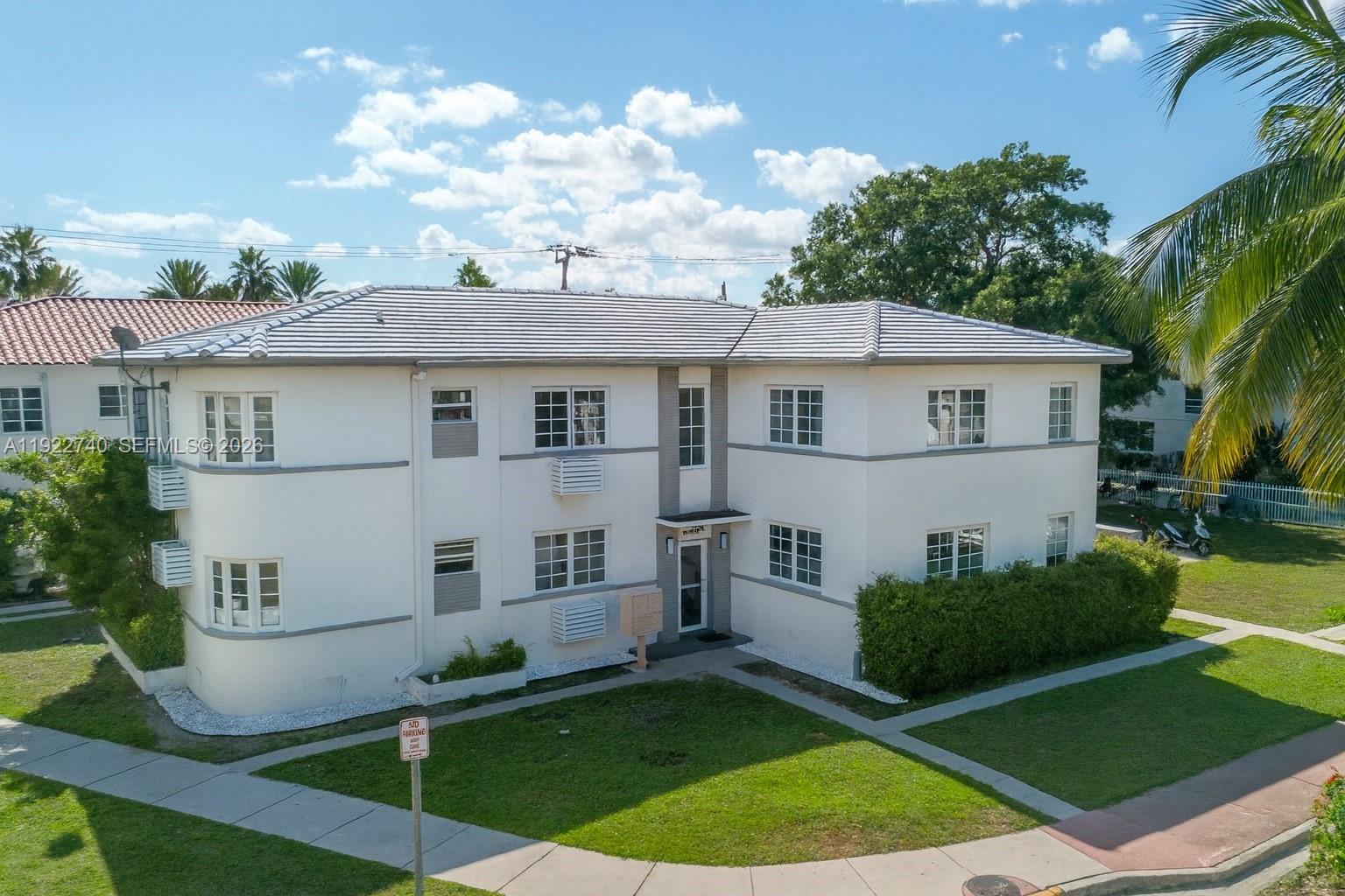   /  4732 sq. ft. $ 2025-12-01 0 foto