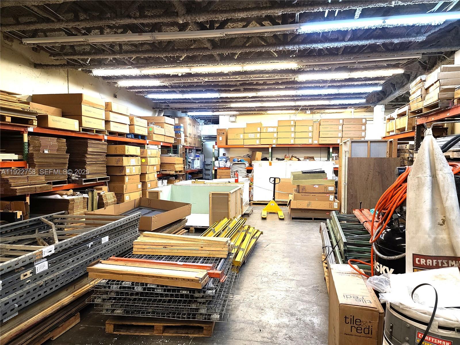 101A  /   sq. ft. $ 2025-12-01 0 Photo