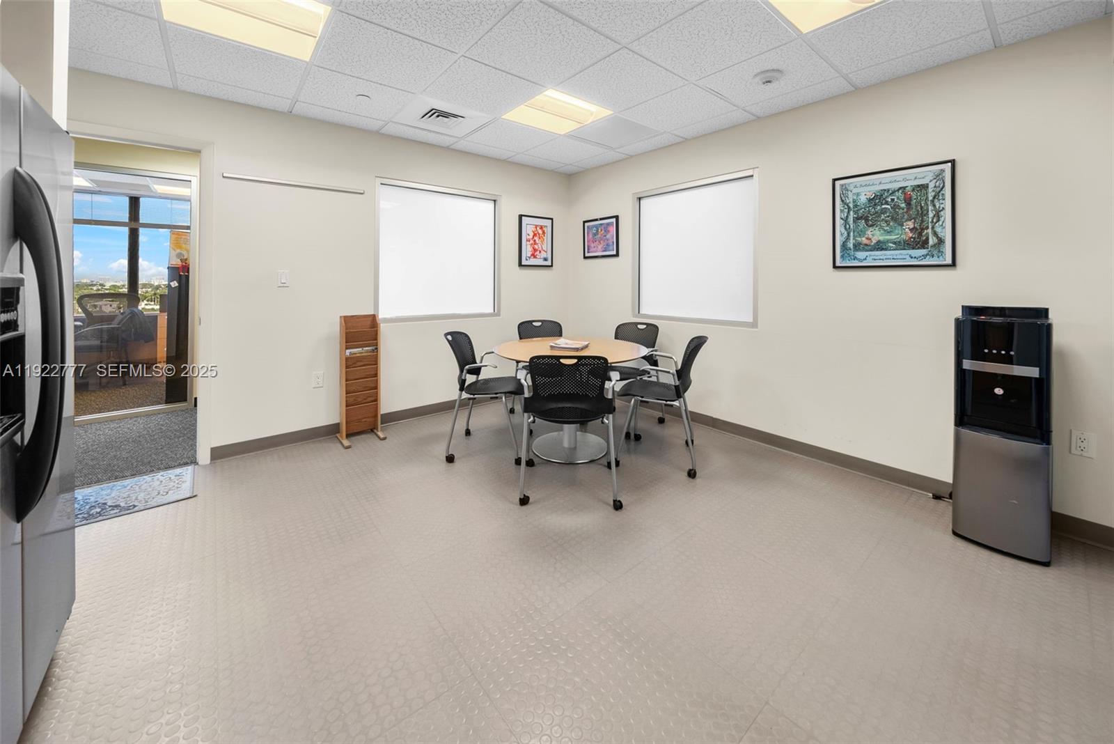 PH1A-PH1D  /   sq. ft. $ 2025-12-01 0 foto