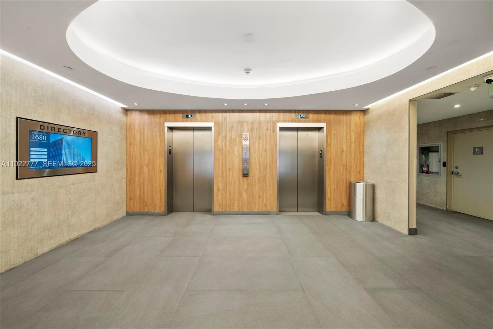 PH1A-PH1D  /   sq. ft. $ 2025-12-01 0 foto