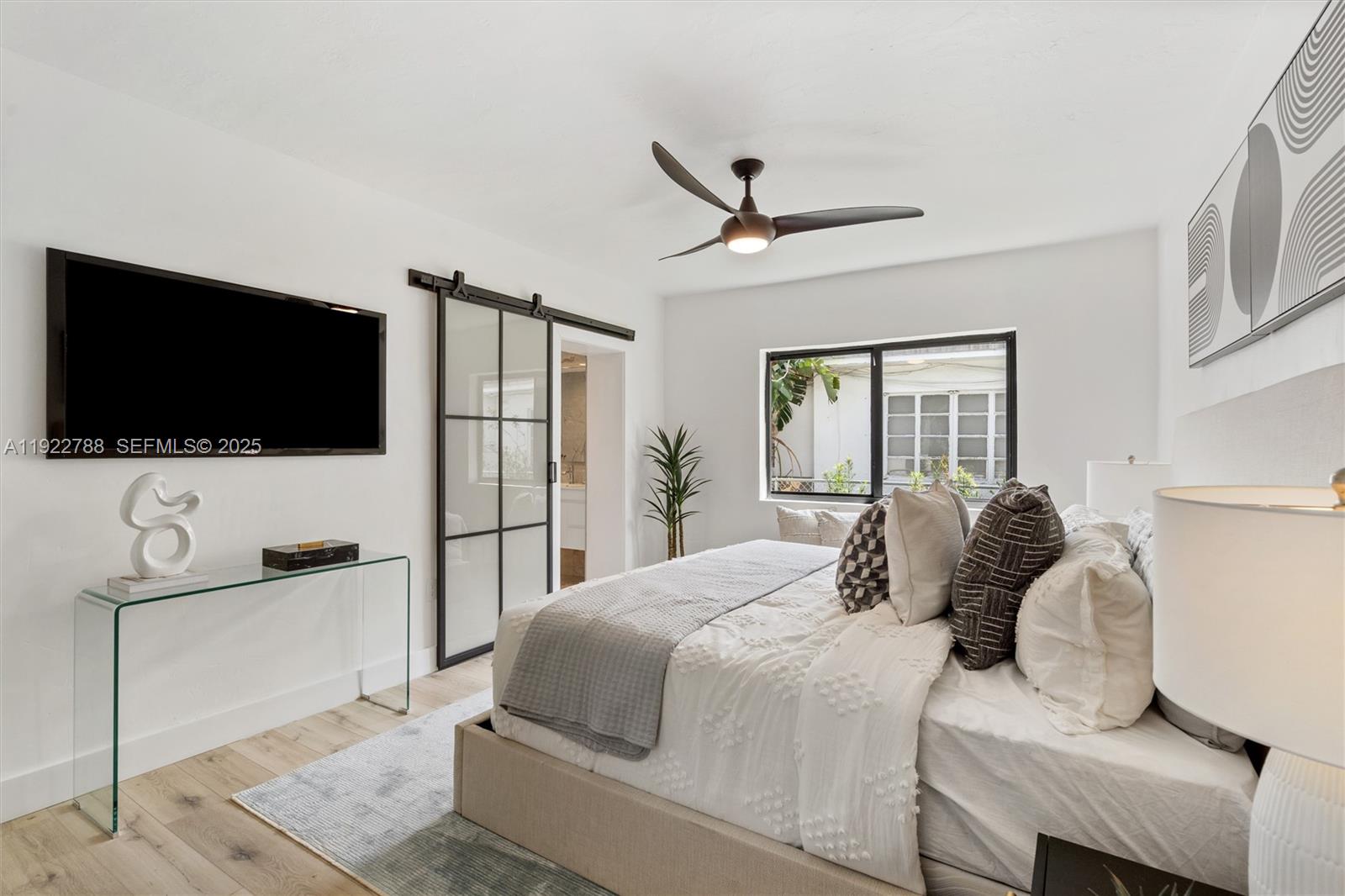 Ver detalles / 2422 sq. ft. $ 2025-12-01 0 foto