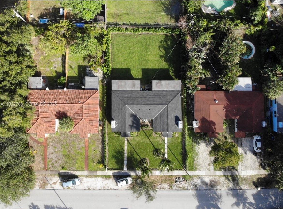 Ver detalles / 2422 sq. ft. $ 2025-12-01 0 foto