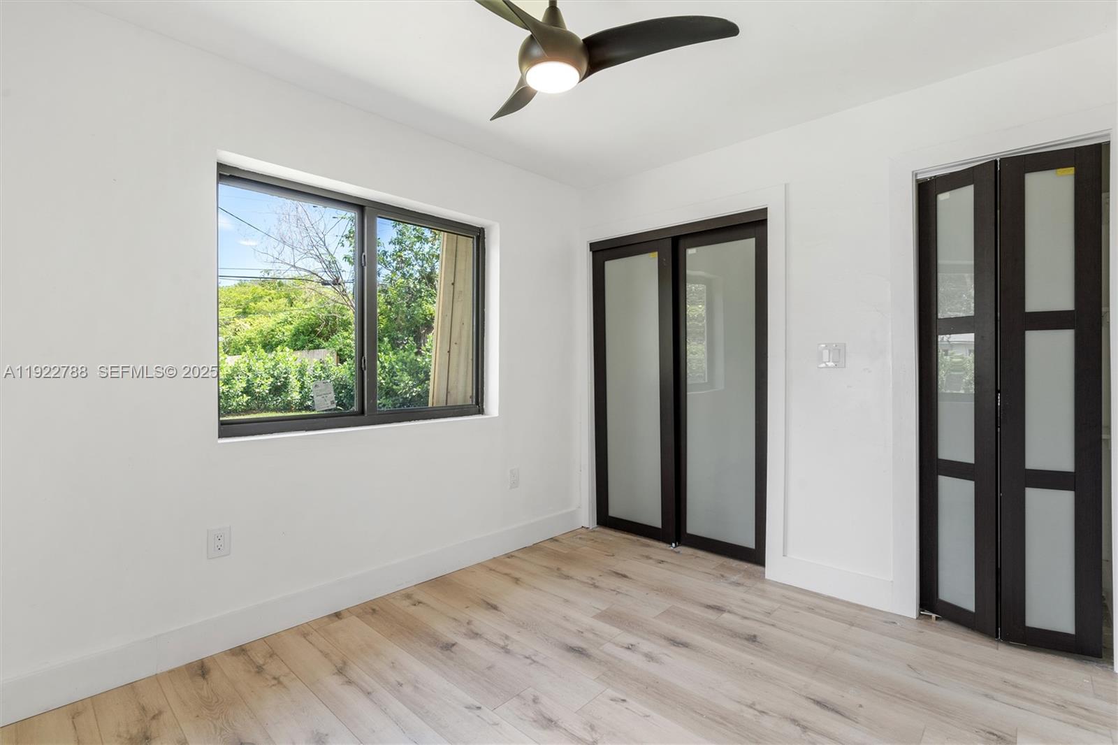 Ver detalles / 2422 sq. ft. $ 2025-12-01 0 foto