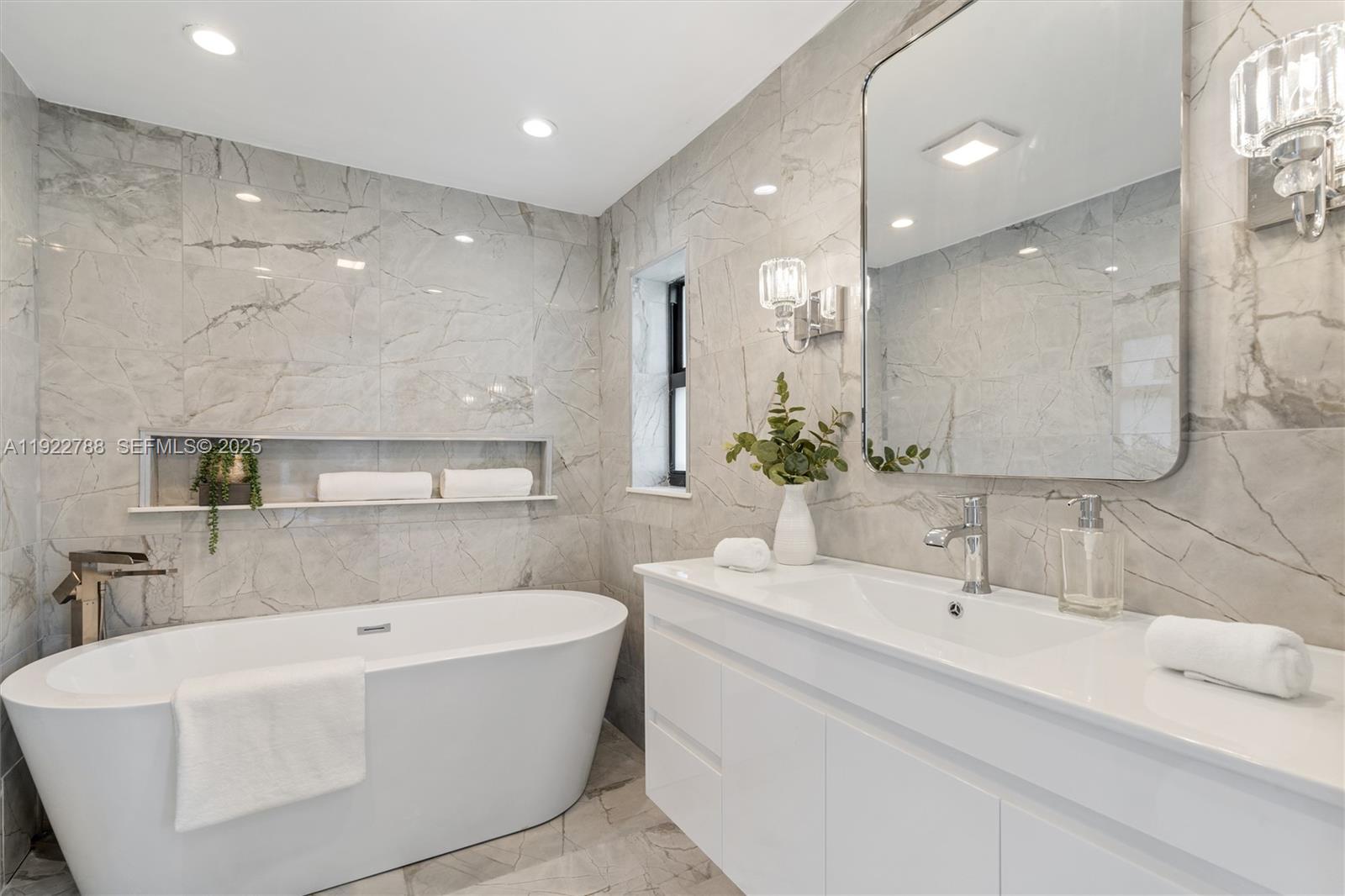 Ver detalles / 2422 sq. ft. $ 2025-12-01 0 foto