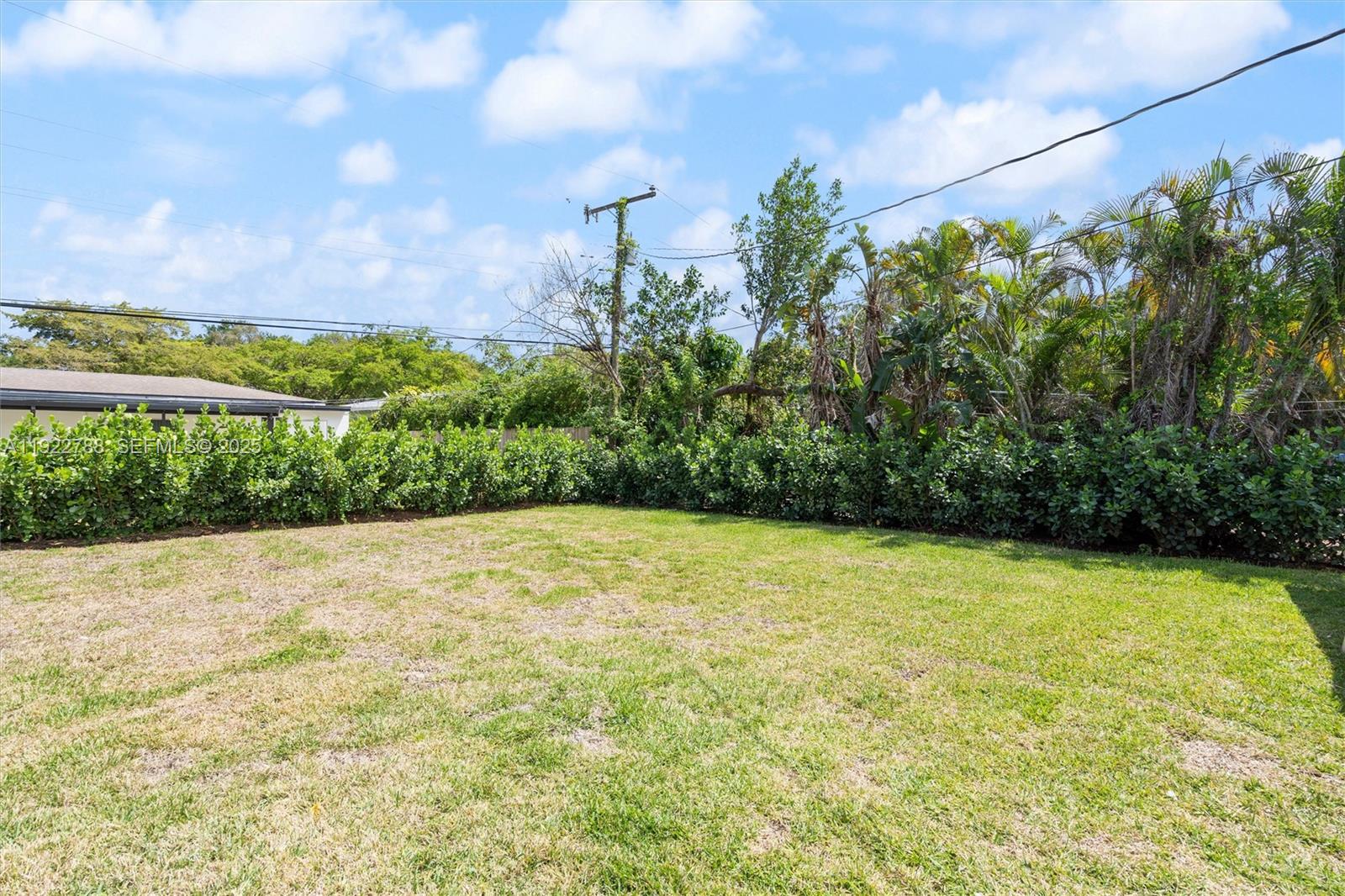 Ver detalles / 2422 sq. ft. $ 2025-12-01 0 foto