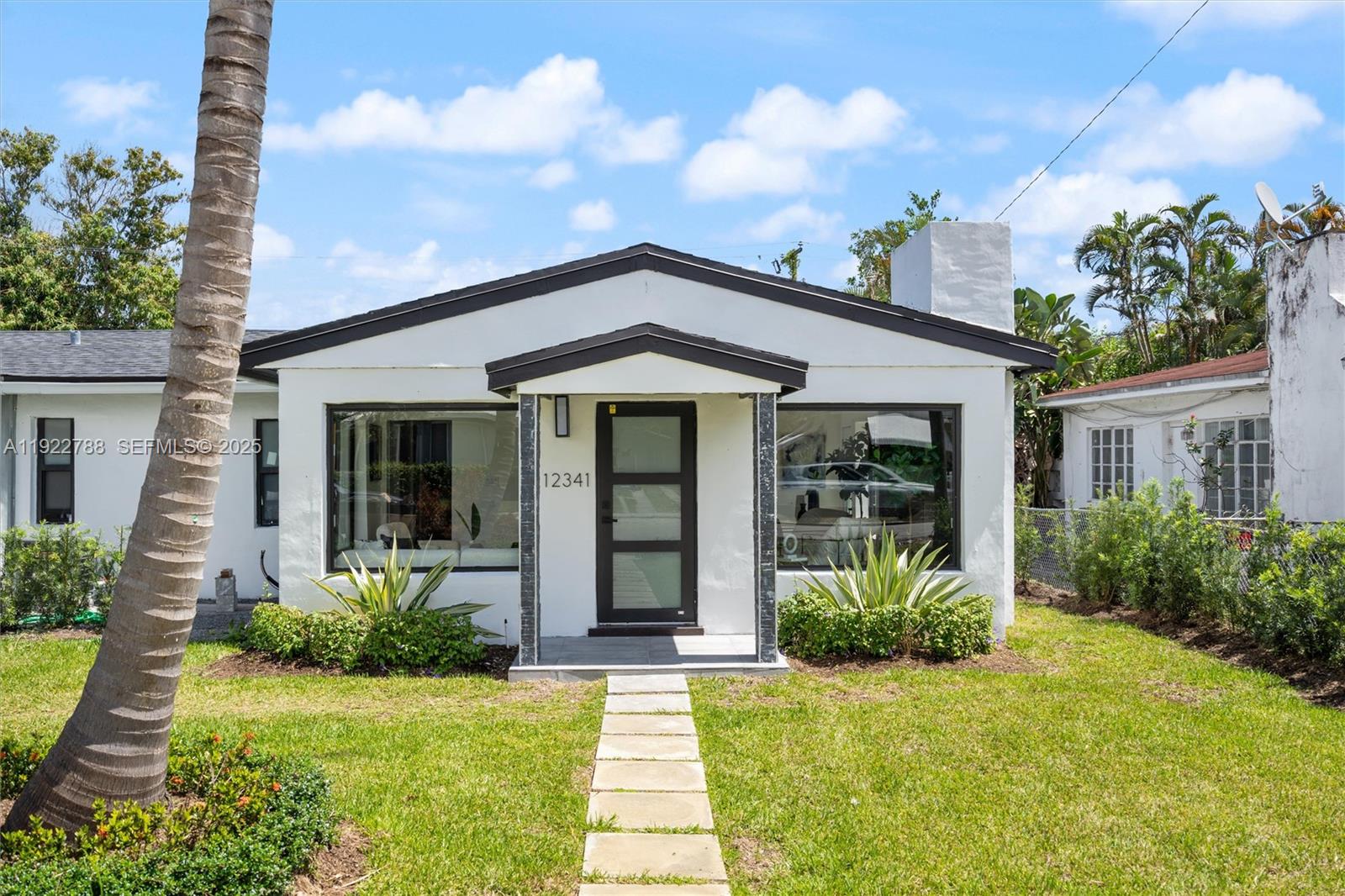 Ver detalles / 2422 sq. ft. $ 2025-12-01 0 foto