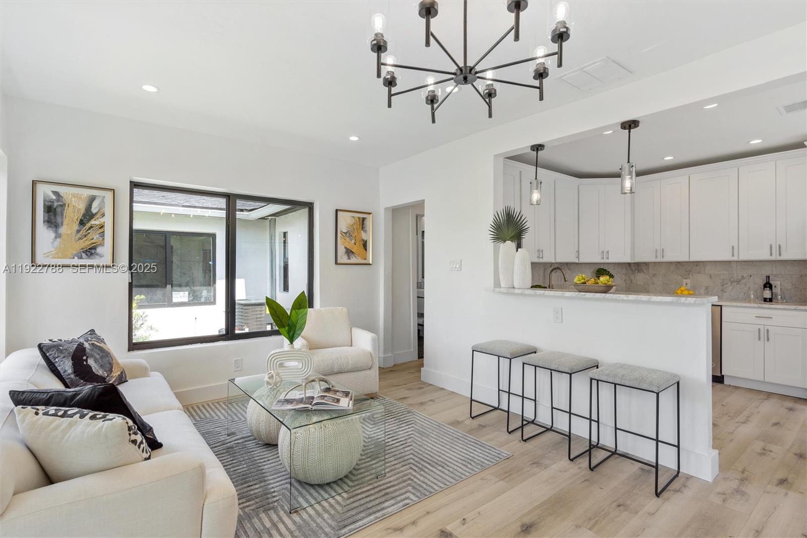 Ver detalles / 2422 sq. ft. $ 2025-12-01 0 foto