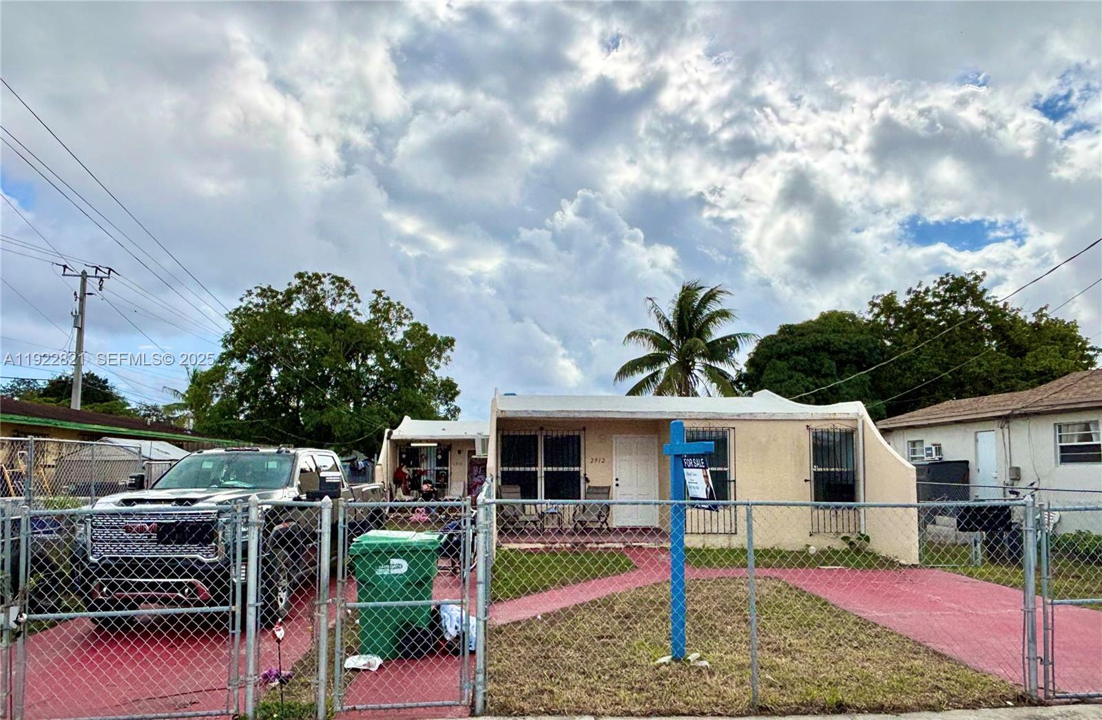 Ver detalles / 1524 sq. ft. $ 2025-12-01 0 foto