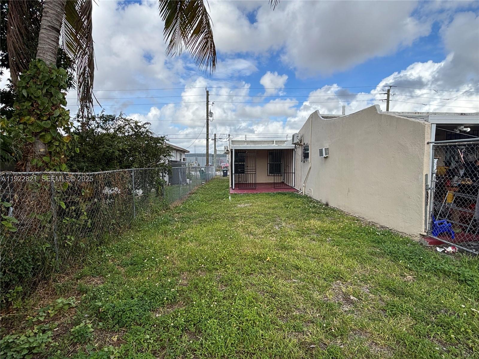 Ver detalles / 1524 sq. ft. $ 2025-12-01 0 foto