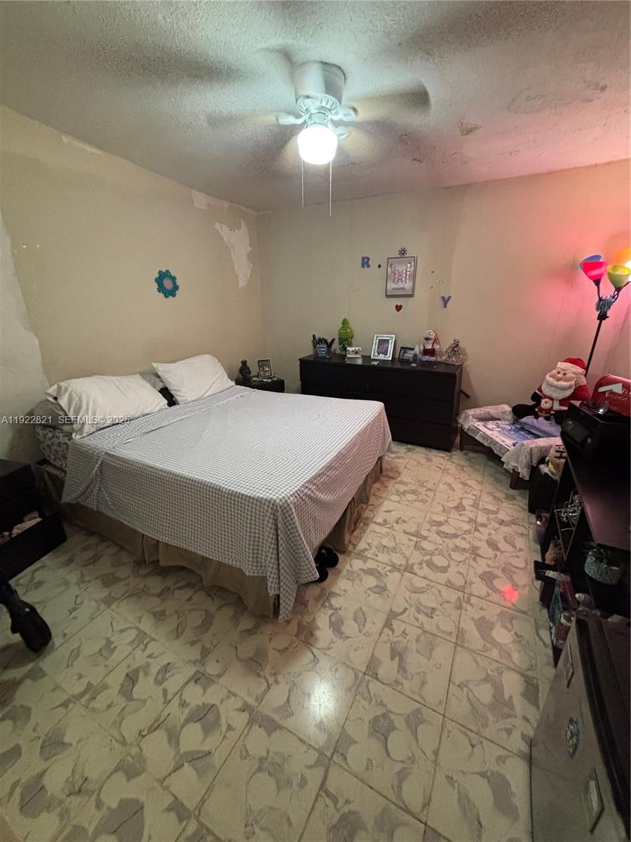 Ver detalles / 1524 sq. ft. $ 2025-12-01 0 foto