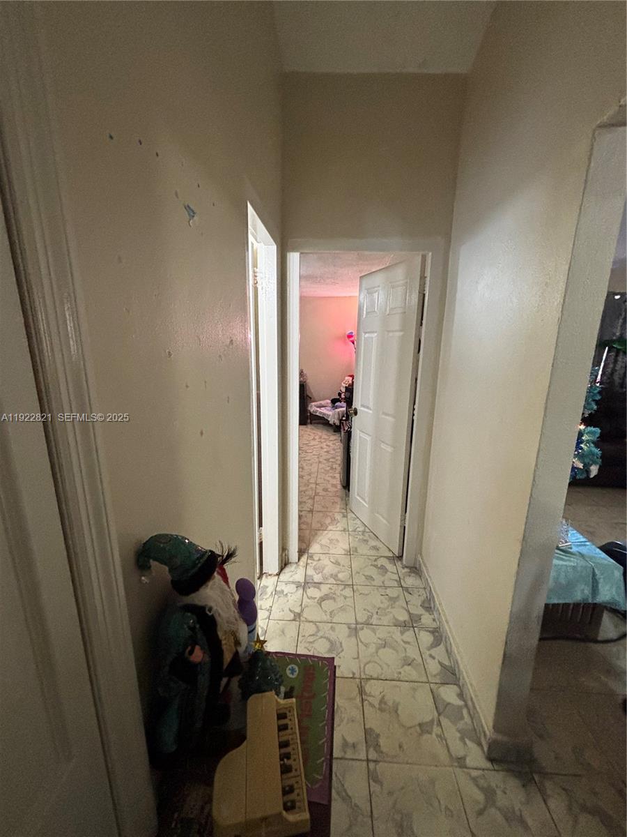 Ver detalles / 1524 sq. ft. $ 2025-12-01 0 foto