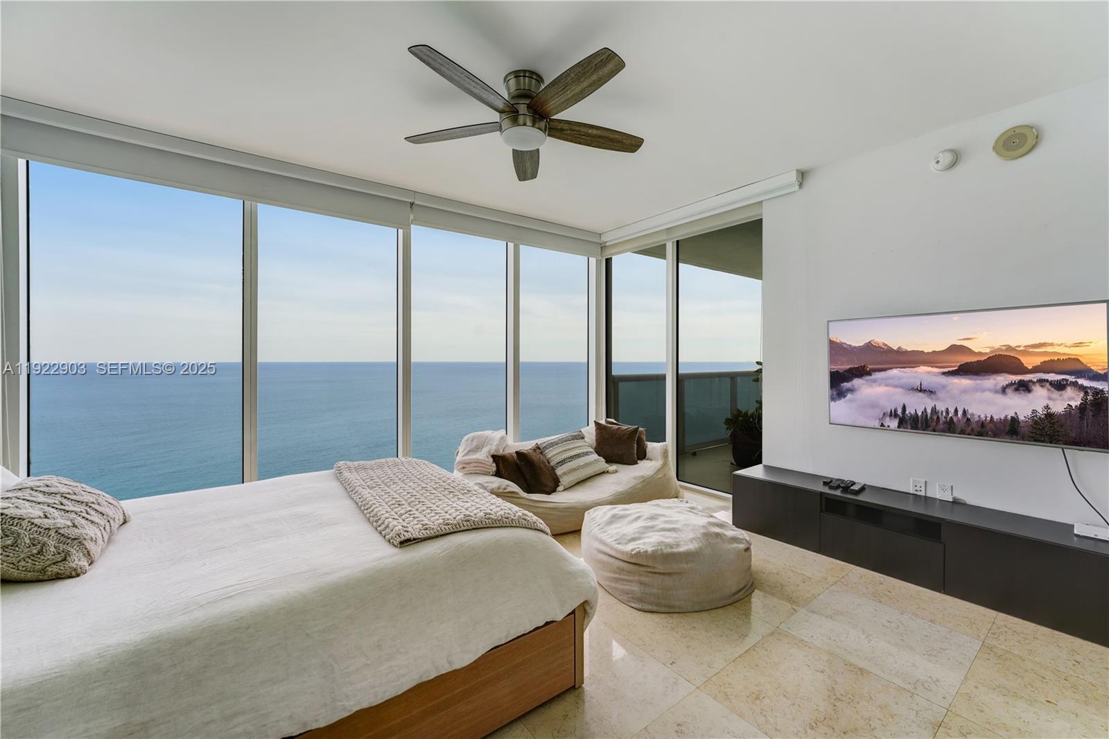 3002 3 / 3 2065 sq. ft. $ 2026-03-06 0 foto