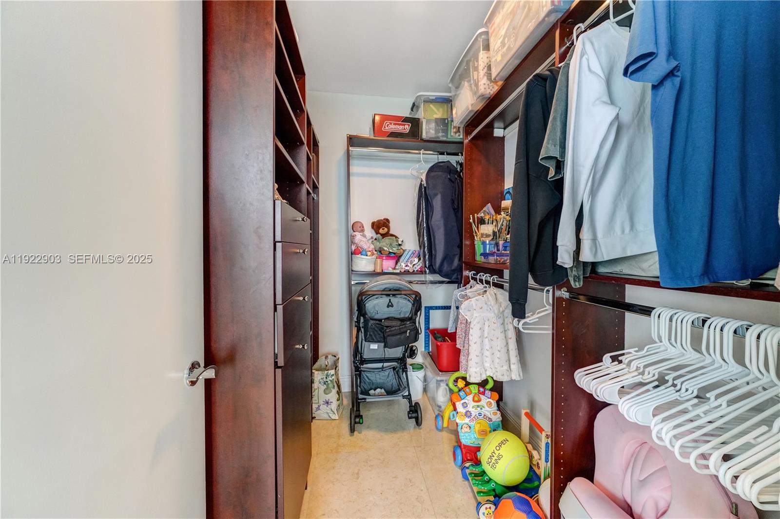 3002 3 / 3 2065 sq. ft. $ 2026-03-06 0 foto
