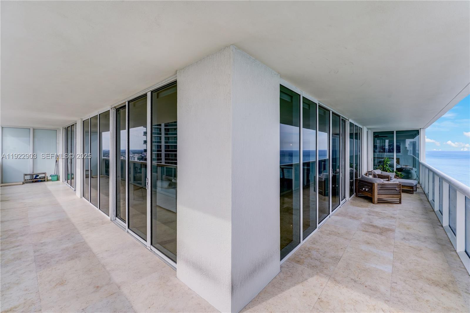 3002 3 / 3 2065 sq. ft. $ 2026-03-06 0 foto