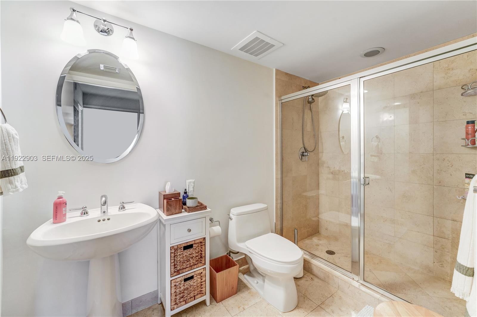 3002 3 / 3 2065 sq. ft. $ 2026-03-06 0 foto
