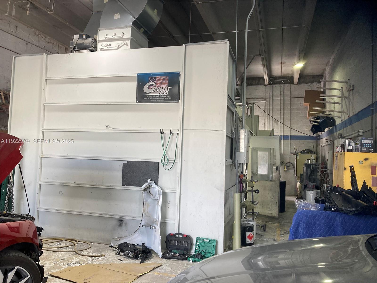 See details 9-8-12 / sq. ft. $ 2025-12-01 0 Photo