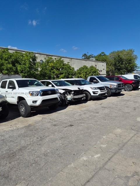 See details 9-8-12 / sq. ft. $ 2025-12-01 0 Photo