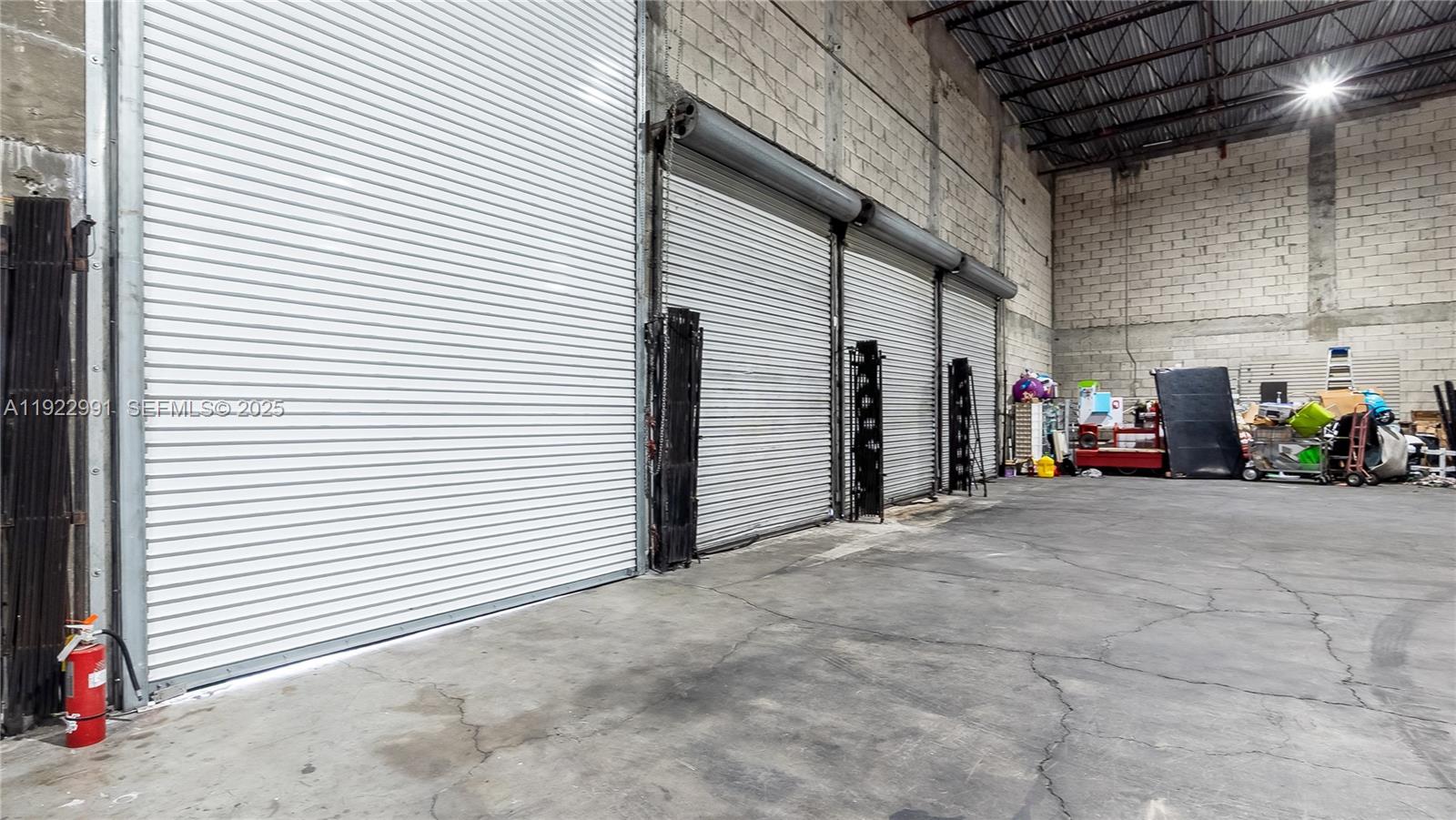 See details / sq. ft. $ 2025-12-03 0 Photo