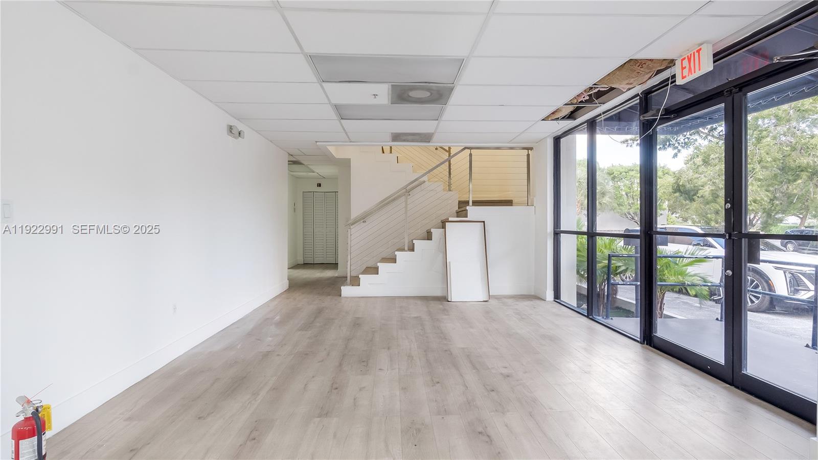 See details / sq. ft. $ 2025-12-03 0 Photo