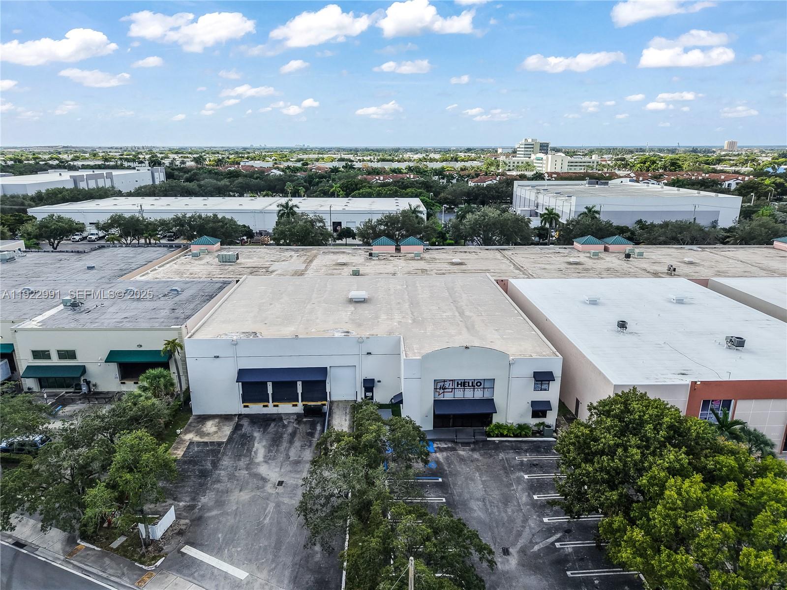 See details / sq. ft. $ 2025-12-03 0 Photo