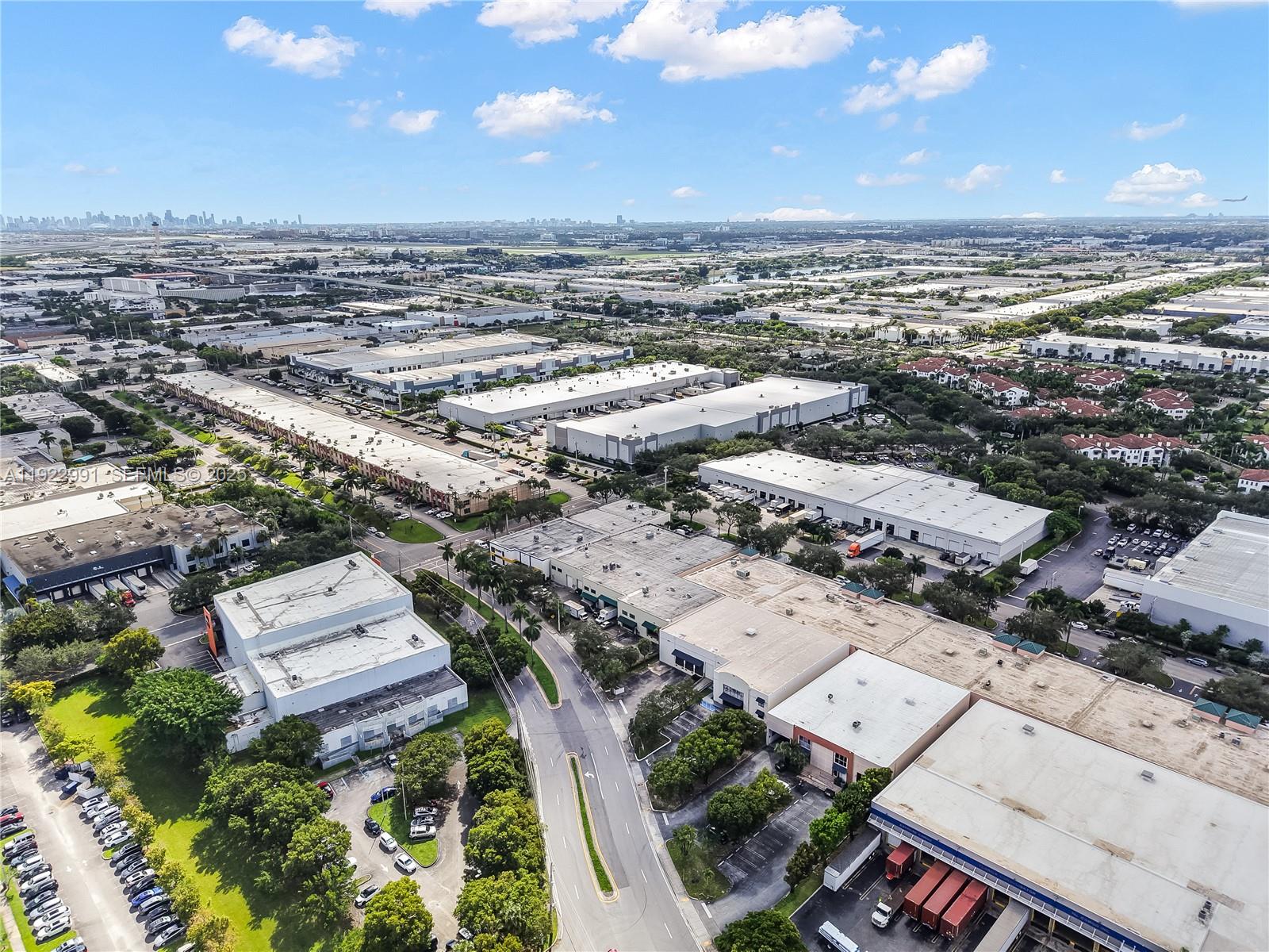 See details / sq. ft. $ 2025-12-03 0 Photo