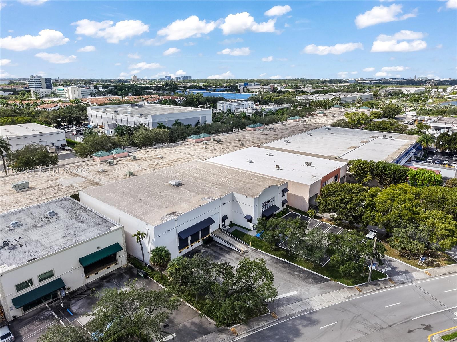 See details / sq. ft. $ 2025-12-03 0 Photo