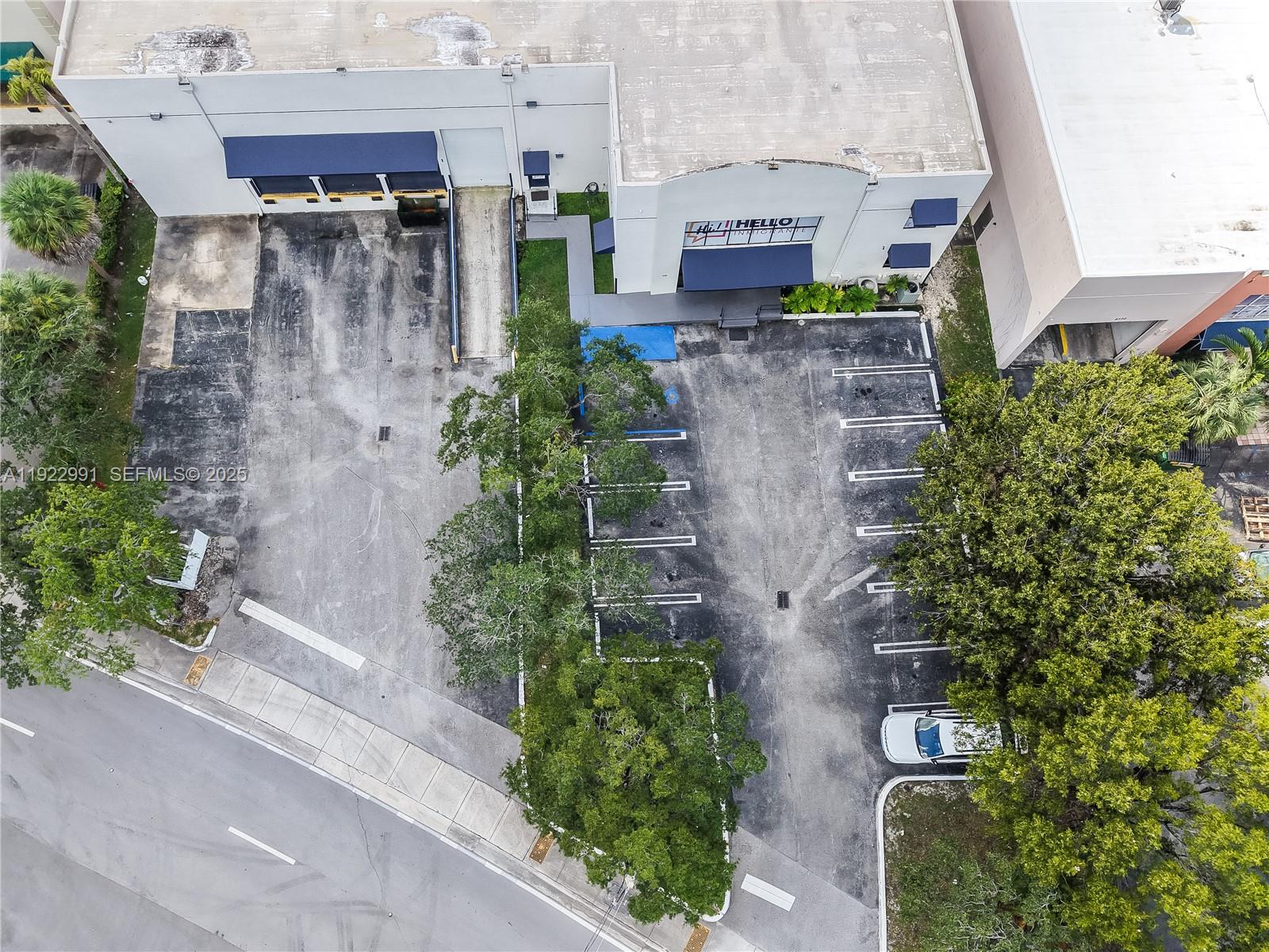 See details / sq. ft. $ 2025-12-03 0 Photo