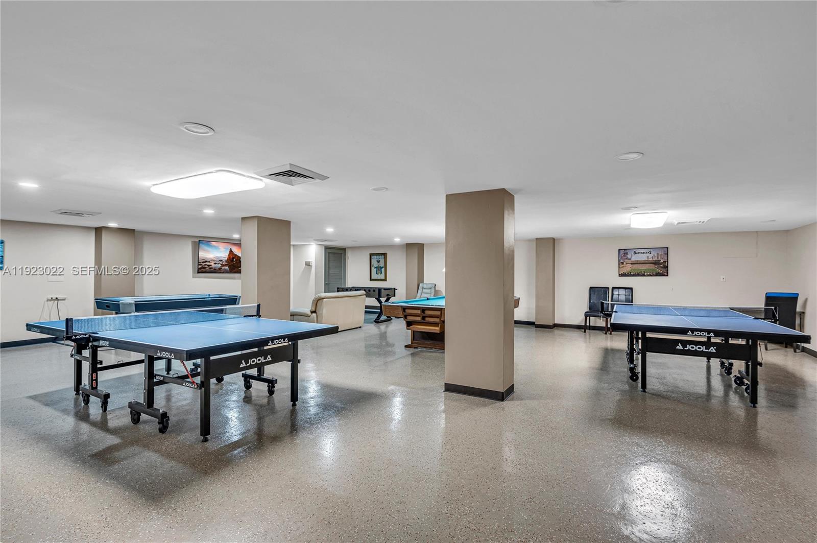 See details 820 2 / 2 1488 sq. ft. $ 2025-12-01 0 Photo