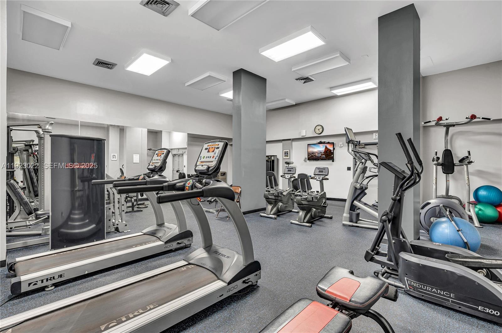 See details 820 2 / 2 1488 sq. ft. $ 2025-12-01 0 Photo