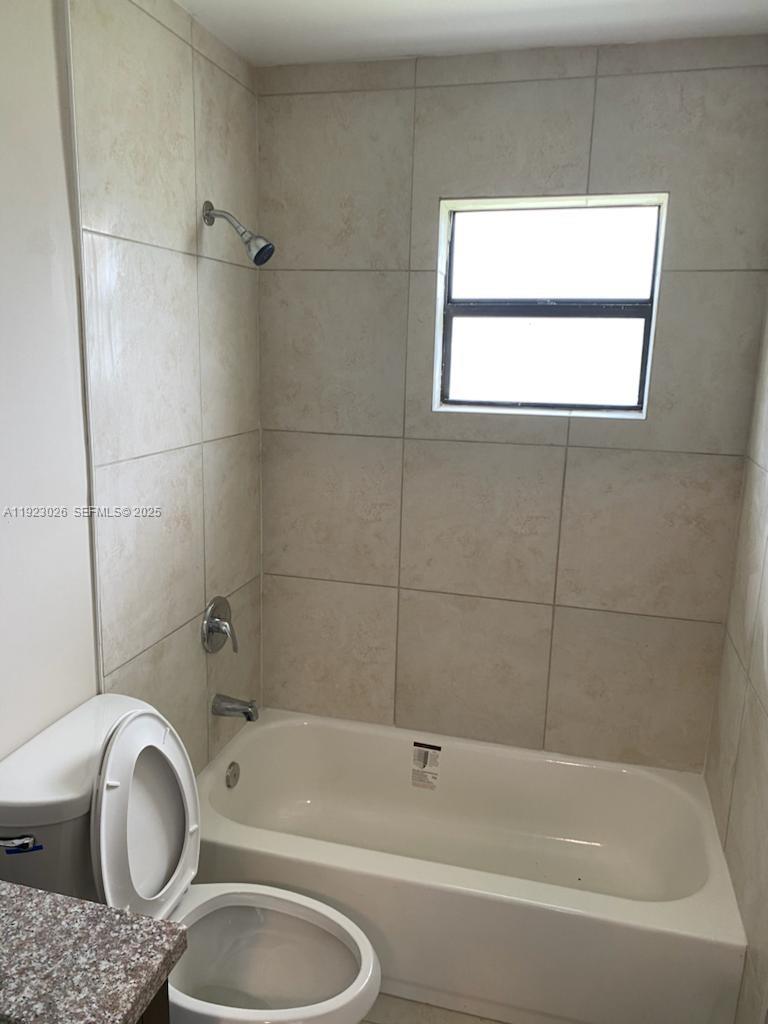 See details / 2088 sq. ft. $ 2025-12-01 0 Photo