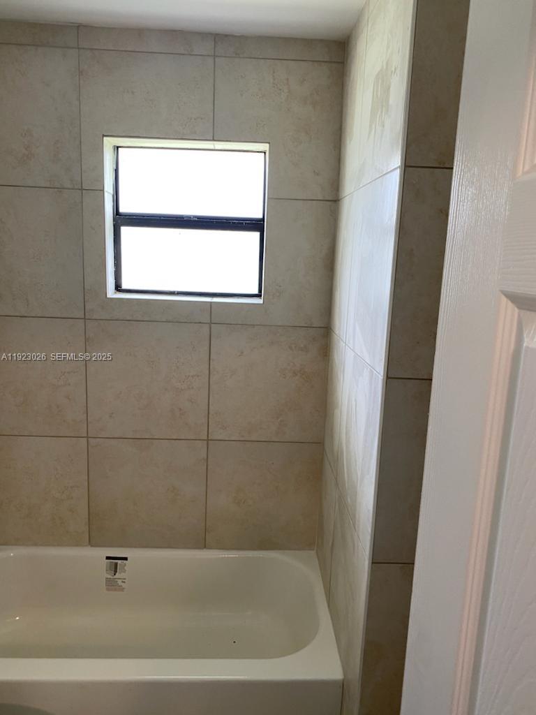 See details / 2088 sq. ft. $ 2025-12-01 0 Photo