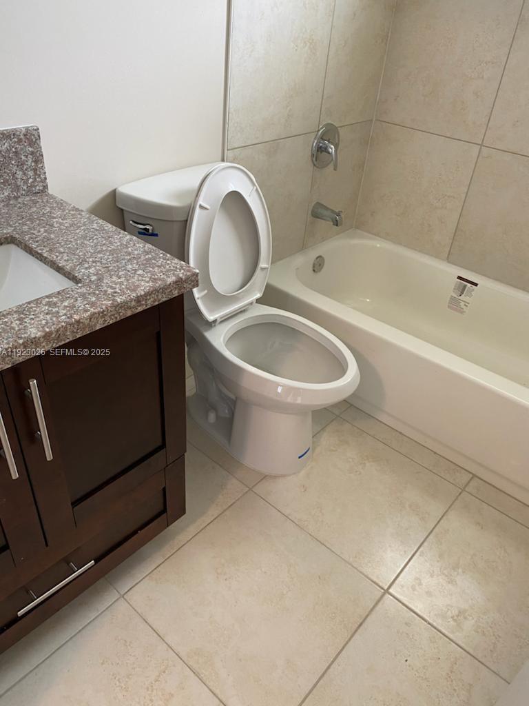 See details / 2088 sq. ft. $ 2025-12-01 0 Photo