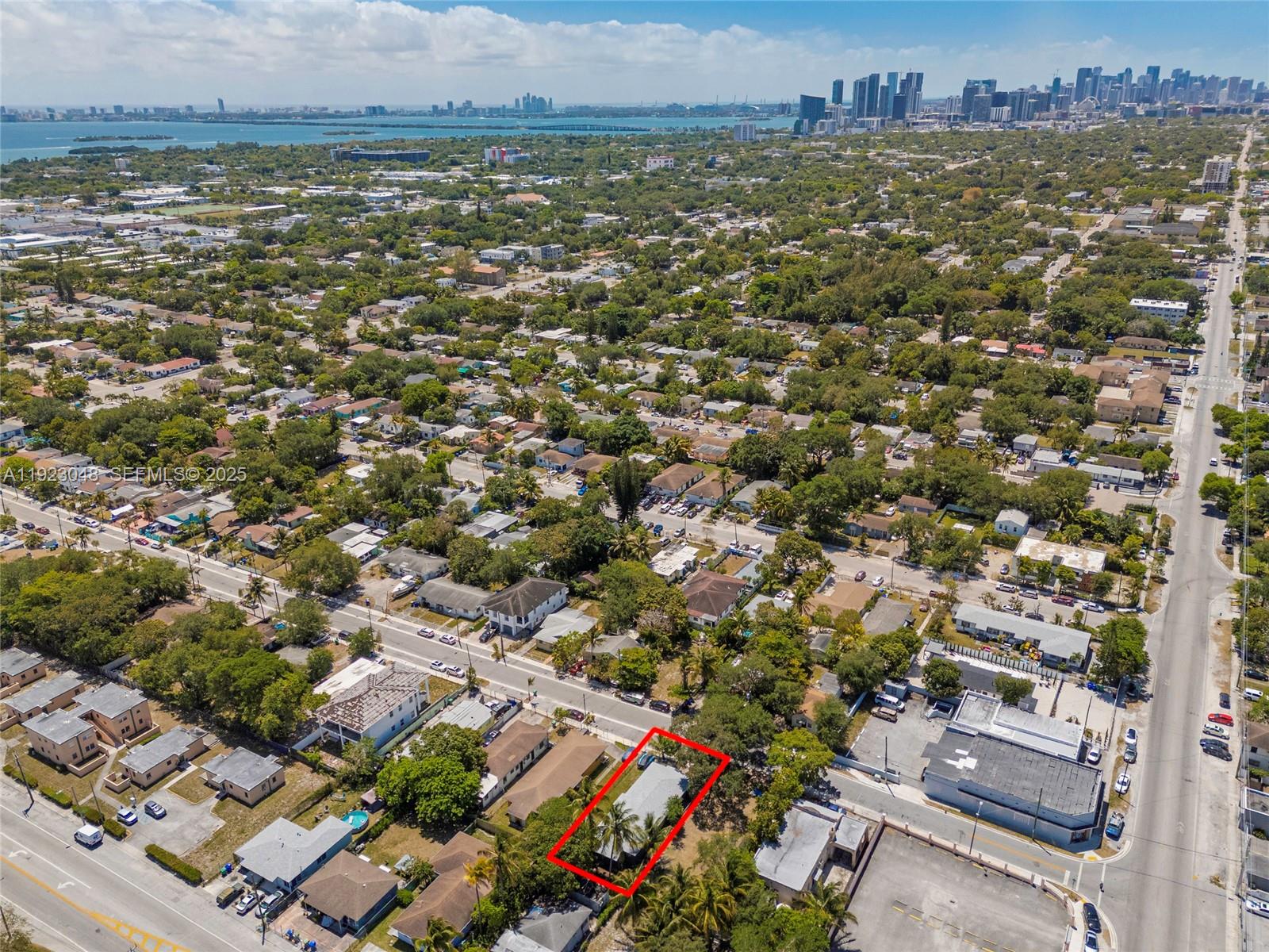 See details / 1650 sq. ft. $ 2025-12-01 0 Photo