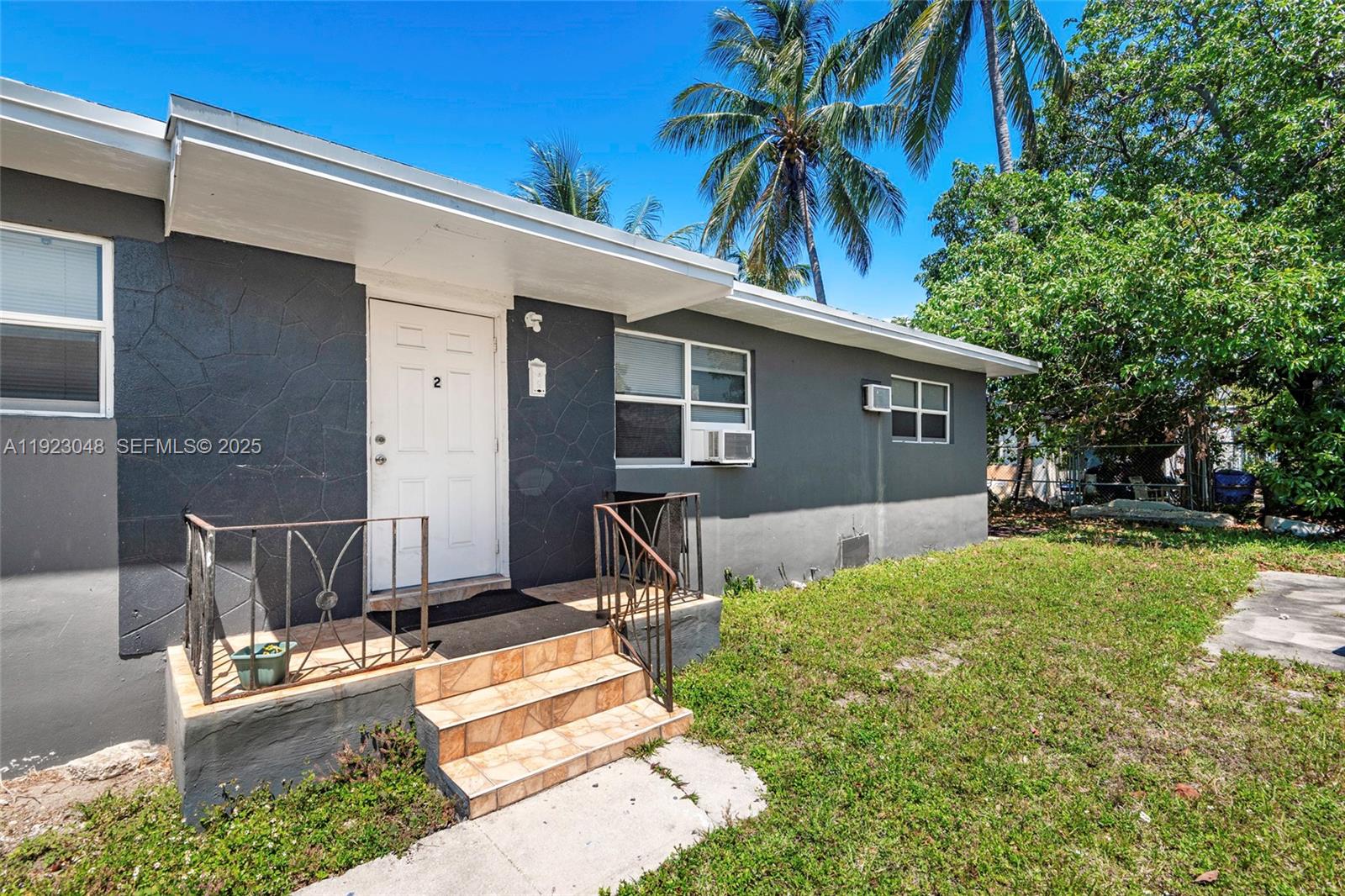 See details / 1650 sq. ft. $ 2025-12-01 0 Photo