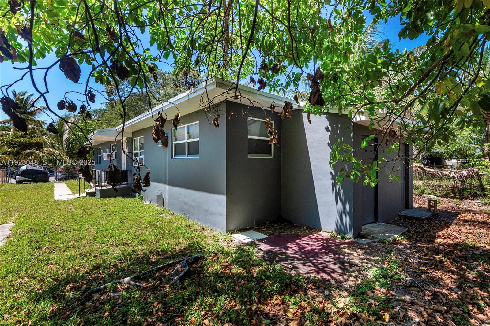 See details / 1650 sq. ft. $ 2025-12-01 0 Photo