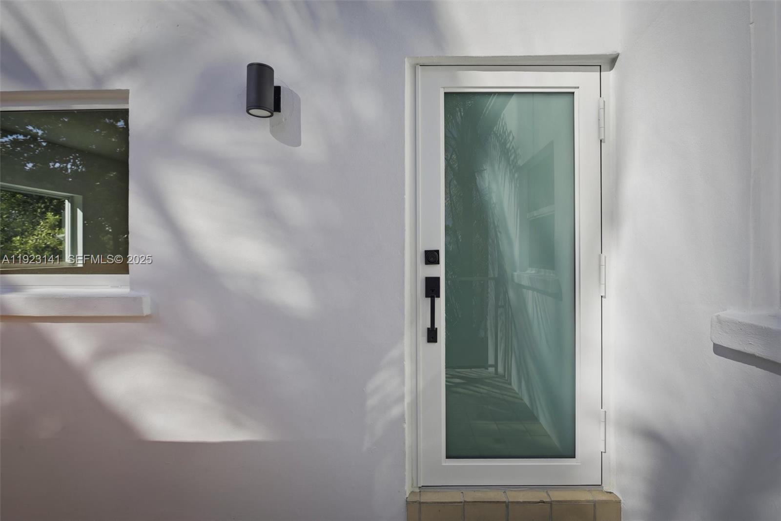 See details / 2658 sq. ft. $ 2025-12-01 0 Photo