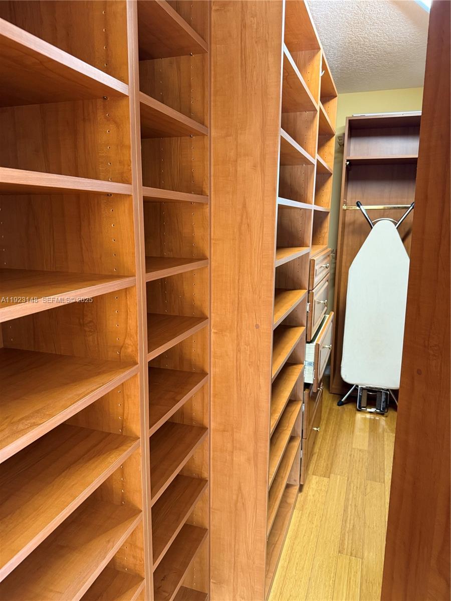   /   sq. ft. $ 2025-12-01 0 Photo