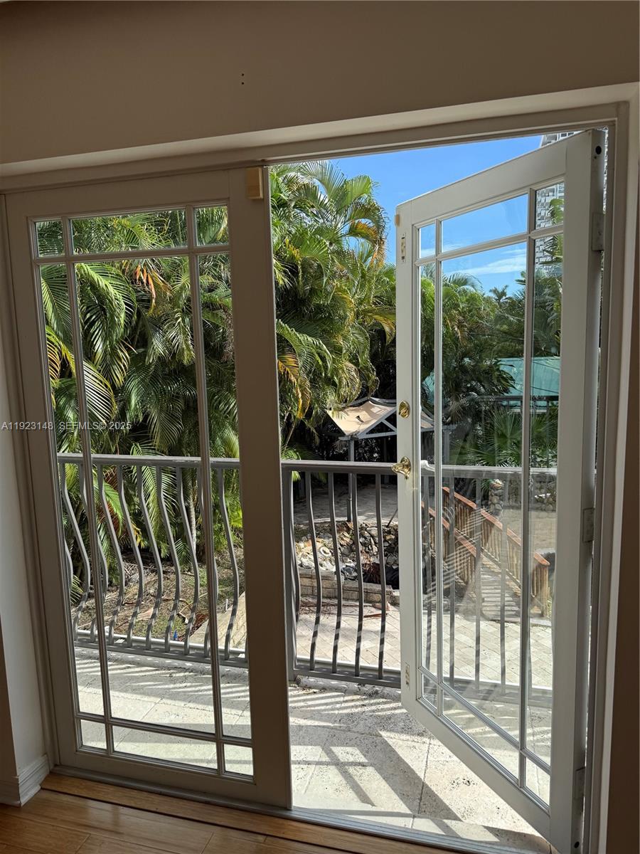   /   sq. ft. $ 2025-12-01 0 Photo