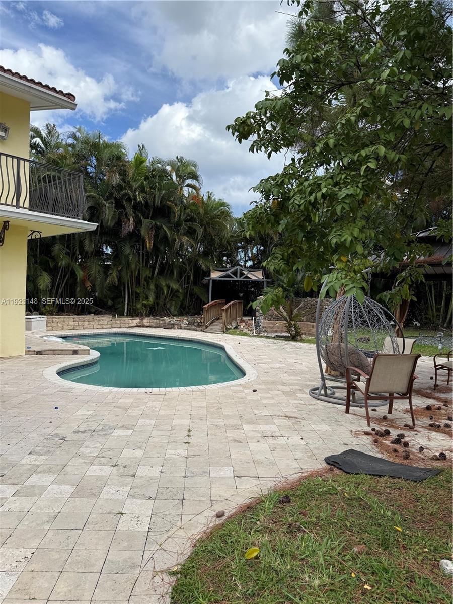   /   sq. ft. $ 2025-12-01 0 Photo