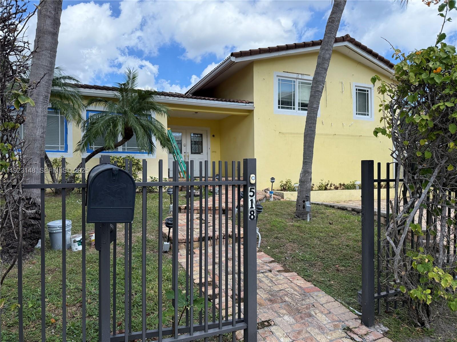   /   sq. ft. $ 2025-12-01 0 Photo