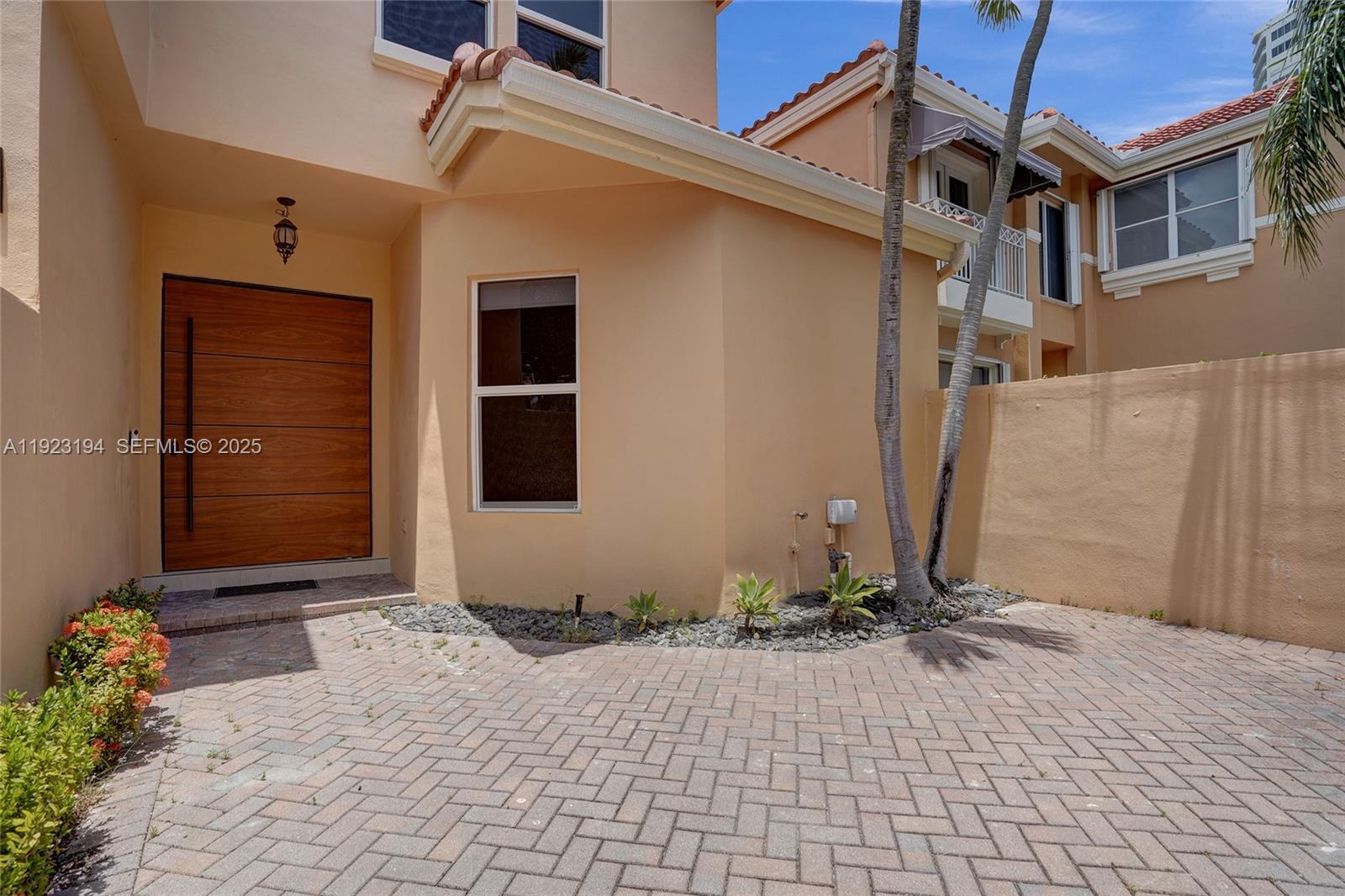 Photo of 3757 208 Te (3757), Aventura, Florida, 33180 -