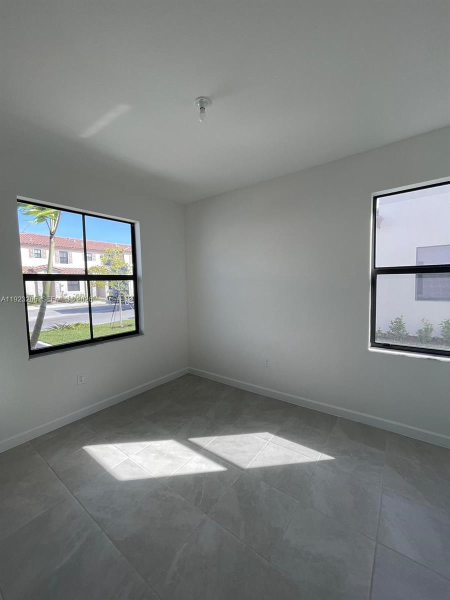 See details 11764 3 / 3 1328 sq. ft. $ 2026-06-12 0 Photo