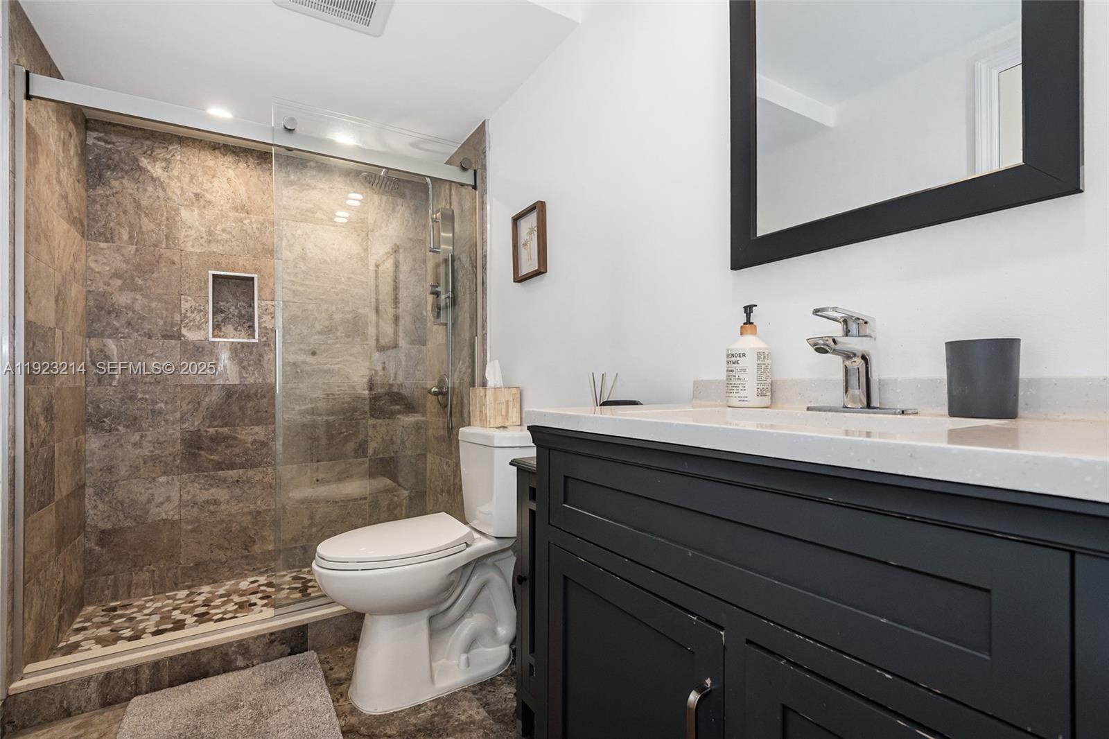 Photo of 401 14th Ave #705, Hallandale Beach, Florida, 33009 -