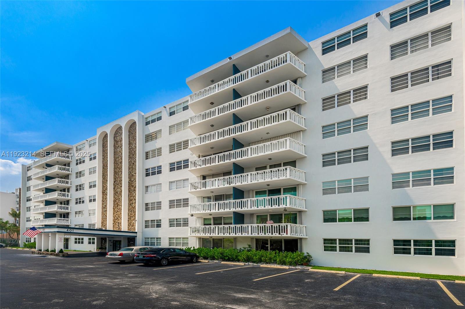 Photo of 401 14th Ave #705, Hallandale Beach, Florida, 33009 -