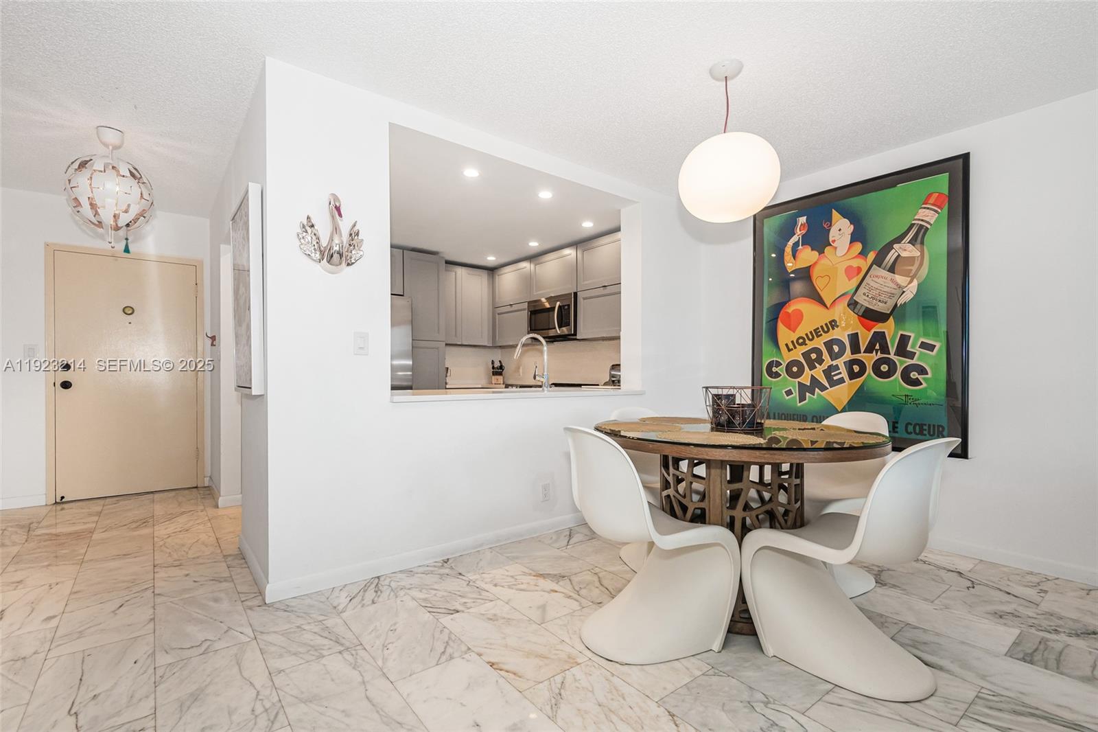 Photo of 401 14th Ave #705, Hallandale Beach, Florida, 33009 -