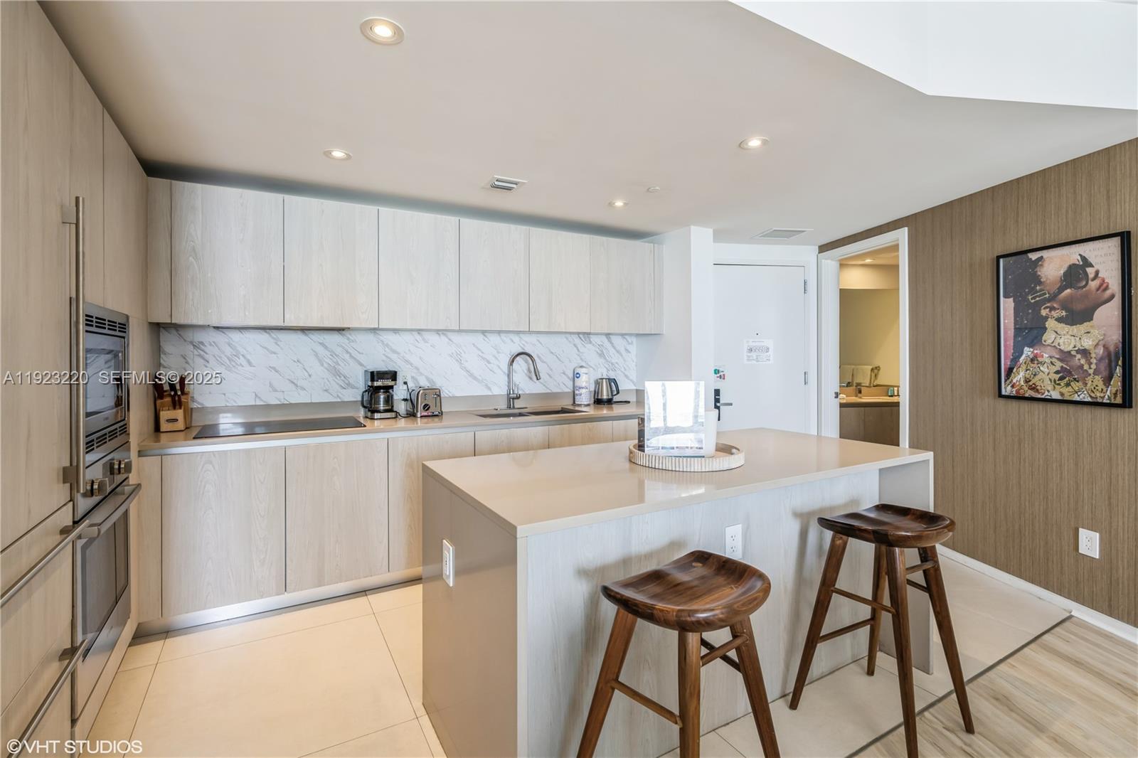 1904 2 / 2 1126 кв.футов $ 2025-12-01 0 Фото