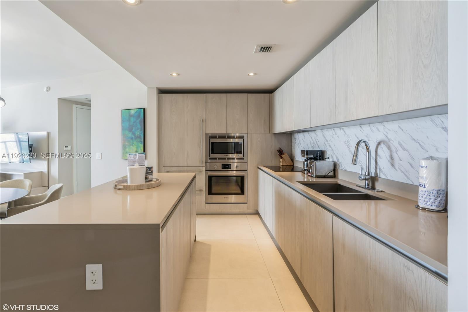 1904 2 / 2 1126 кв.футов $ 2025-12-01 0 Фото